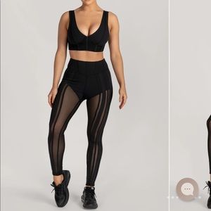 Great condition! XS leggings new one